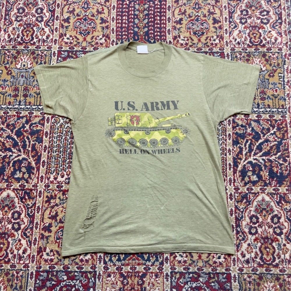 VTG‎ RARE 1987 US Army Hell on Wheels Tank T Shirt Olive Green Distressed M USA